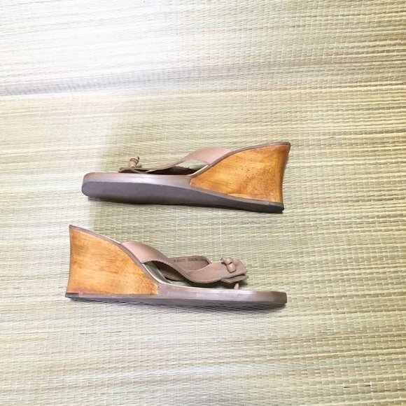 Vintage 90s Leather Thong Wedge Sandal - Sand Colour - Size 10 - Picture 4 of 13